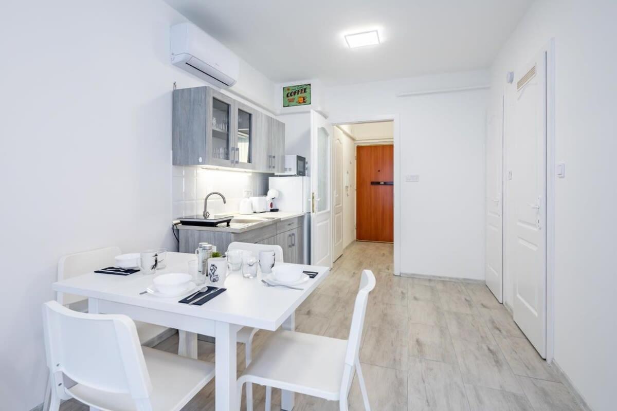 Convenient 2-Room Central Apartment Budapest Ngoại thất bức ảnh